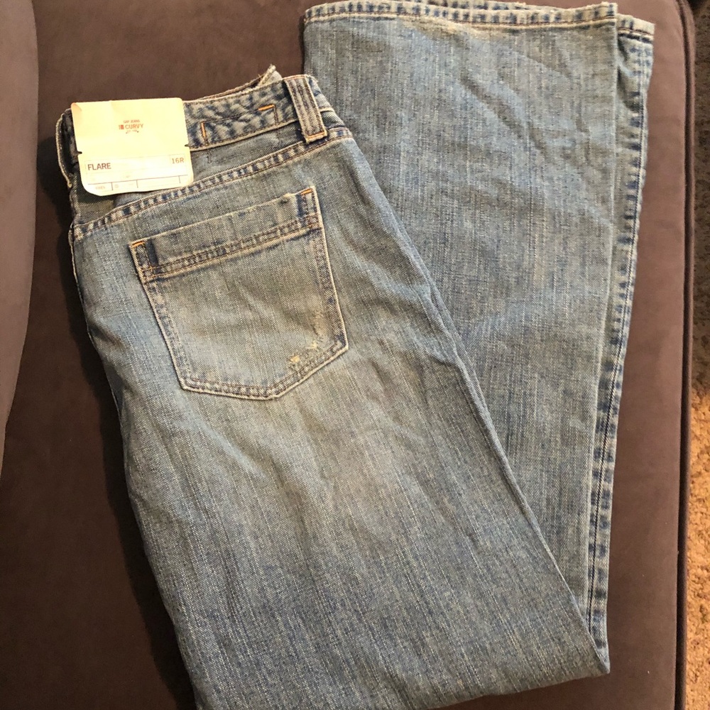 GAP  CURVY FLARE JEANS